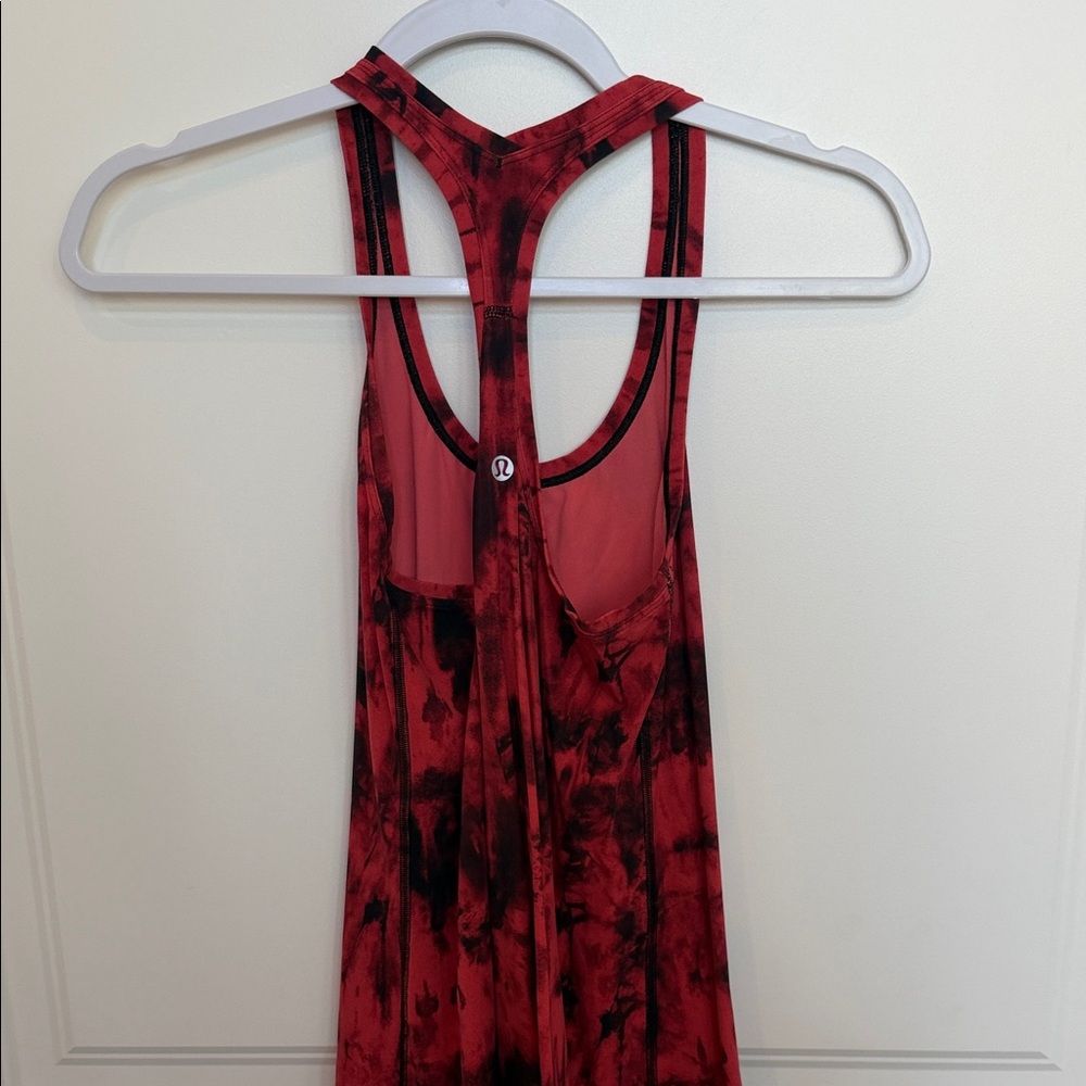 lululemon athletica Red and Black Tie-Dye Tank Top - Picture 2 of 2